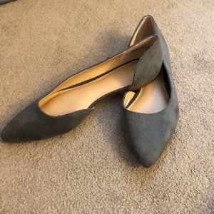 Grey Pointed Flats